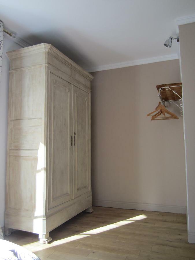 Bed and Breakfast Le Manoir "Aux Douves" Bazoges-en-Paillers Exterior foto
